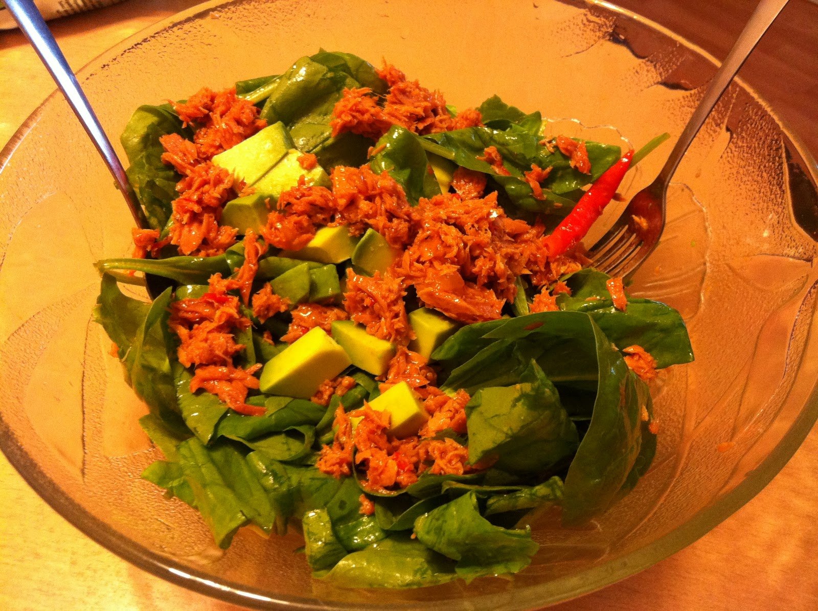 Sweet Chili Tuna Avocado Salad Recipe EATING with Kirby