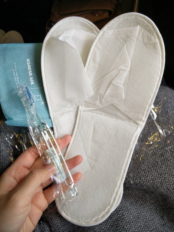 airline slippers